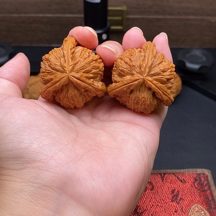 汤***烫把件文玩核桃白奔