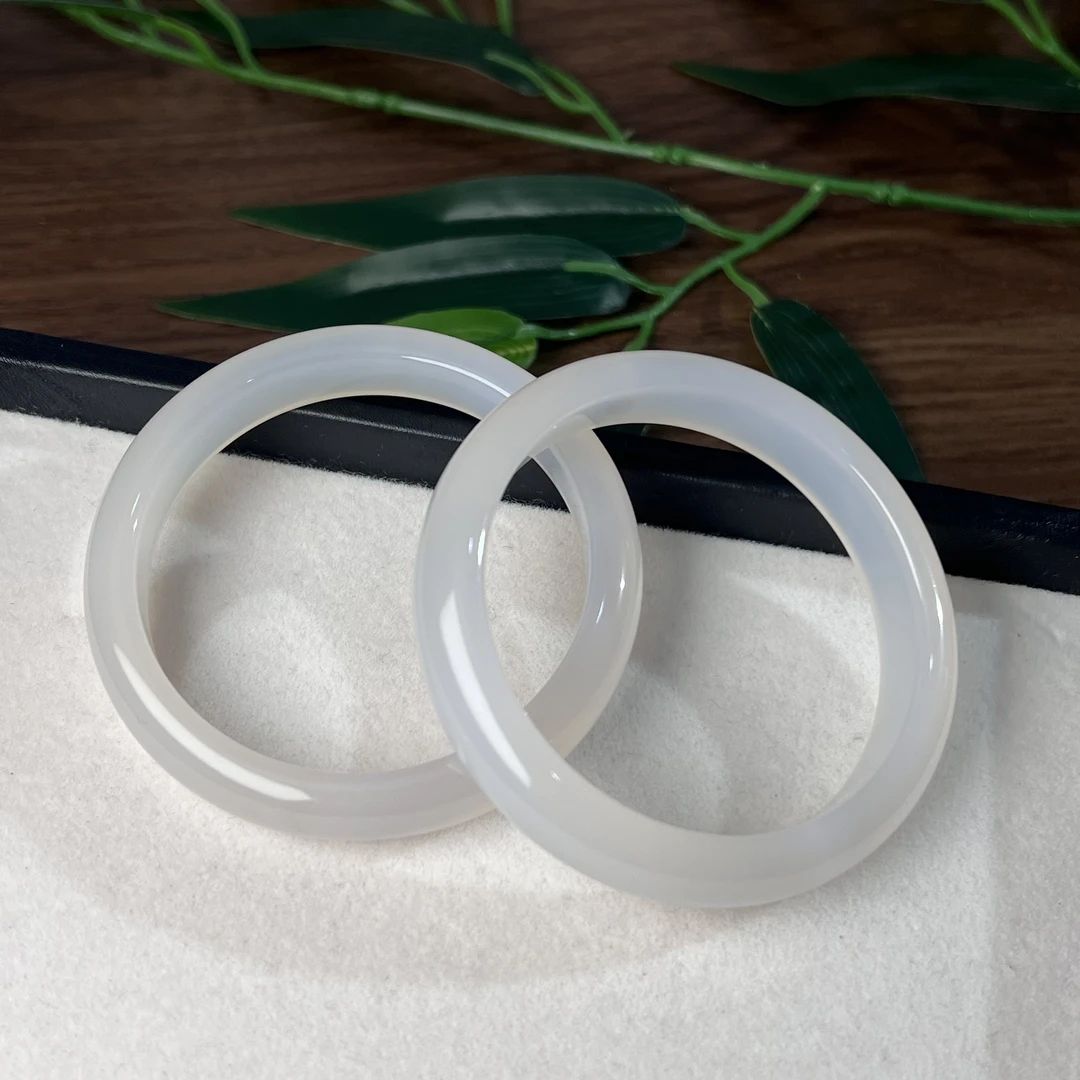 【缺货】玉髓手镯多样性发一/有瑕 (49-58#) 10*7 V0775