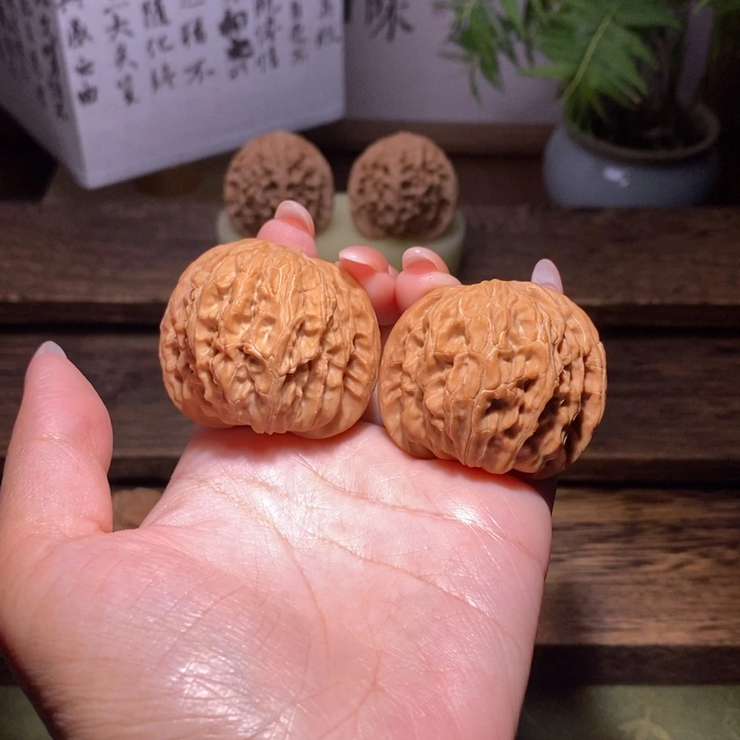 我***豆吊坠文玩核桃全品41.8山地磨盘19267