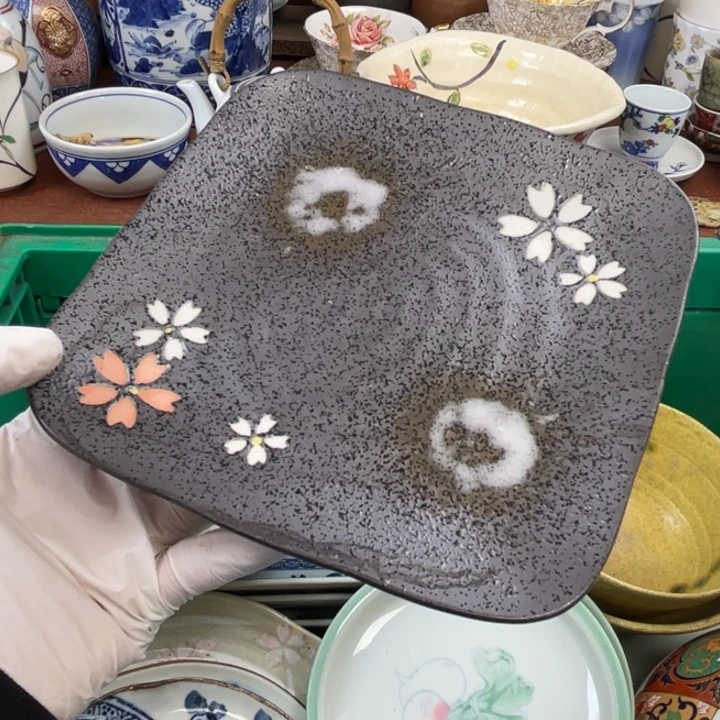 他家瓷器真美…开播了