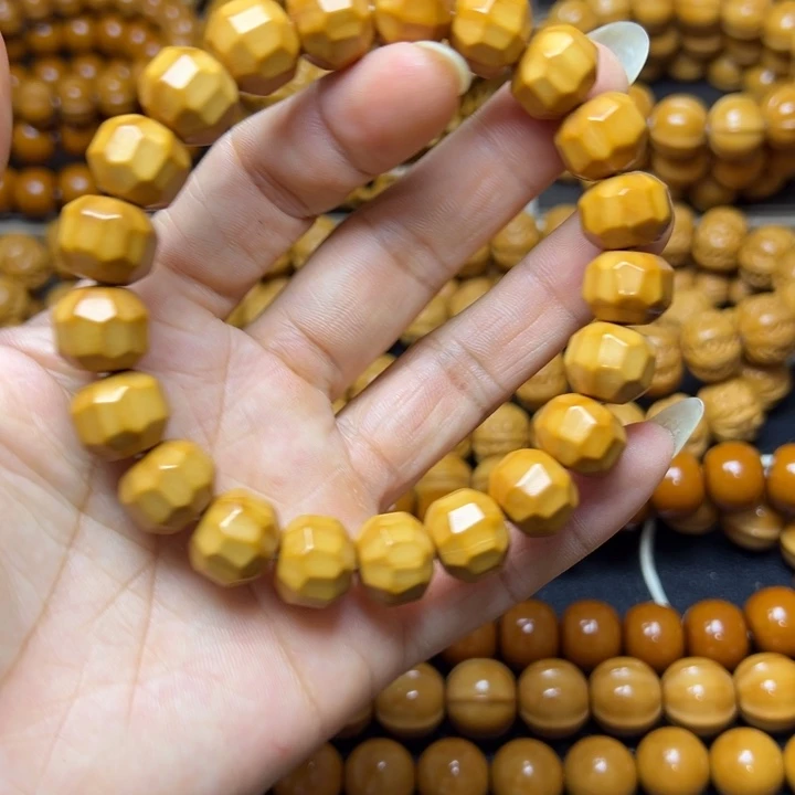 橄榄核吊坠聚宝盆