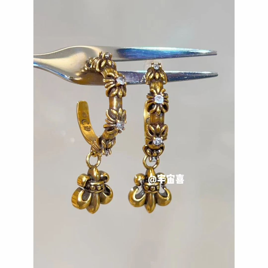 黄铜锆石耳饰 C3-095【黄铜米子花c圈坠羊角白锆耳圈耳钉】