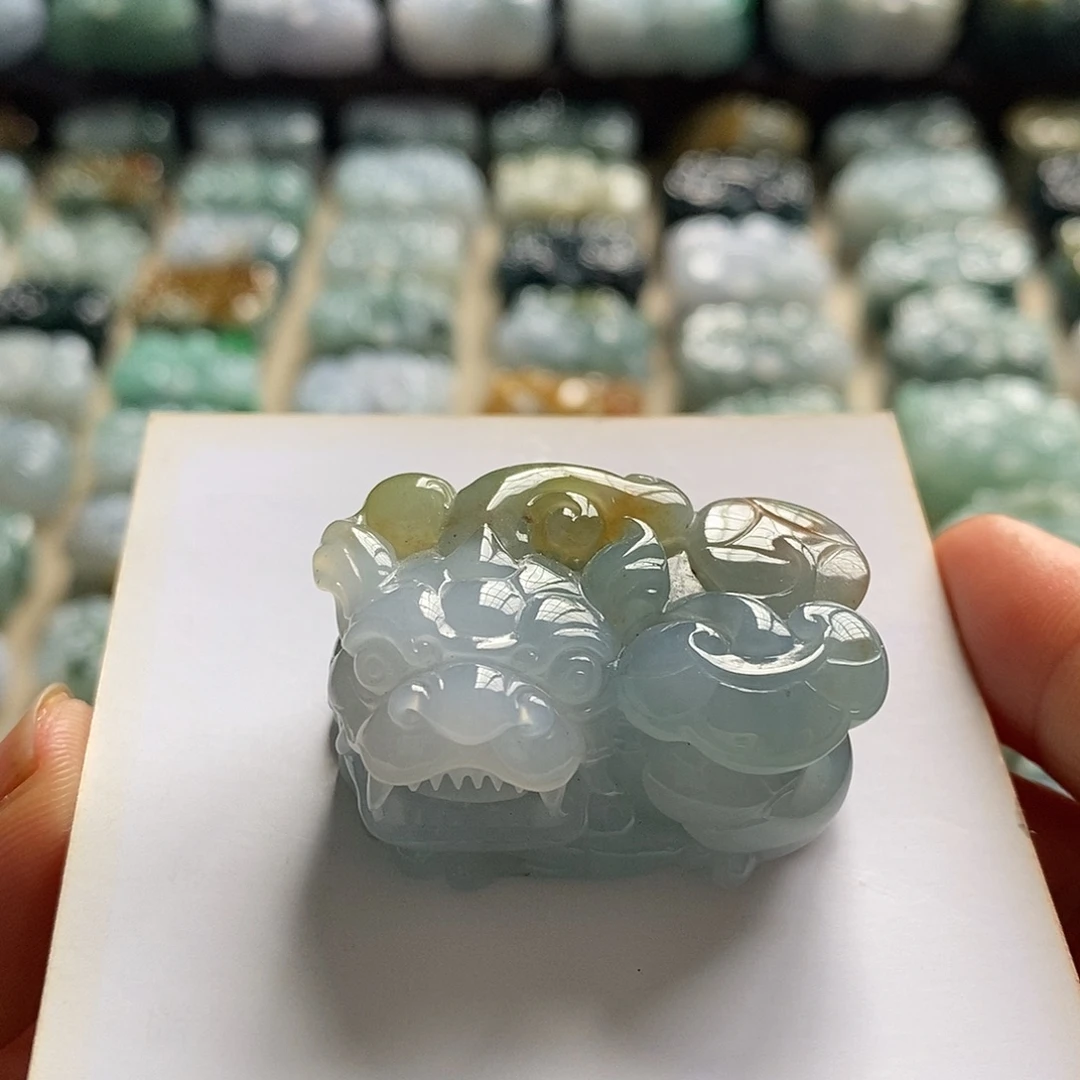 翡翠未镶嵌颈饰天然翡翠貔貅吊坠