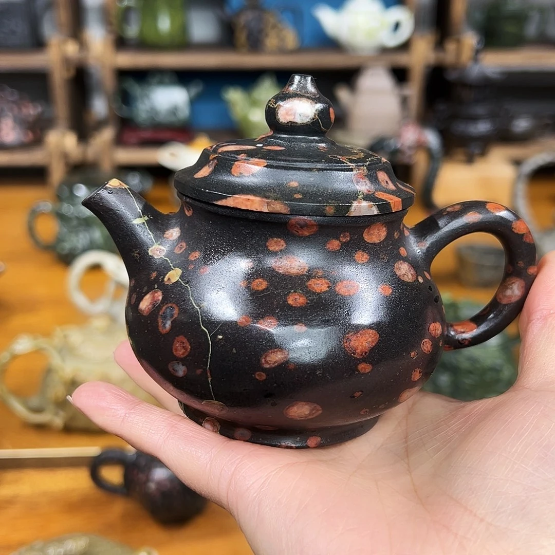 逍****福利茶空间天然原石藏玉