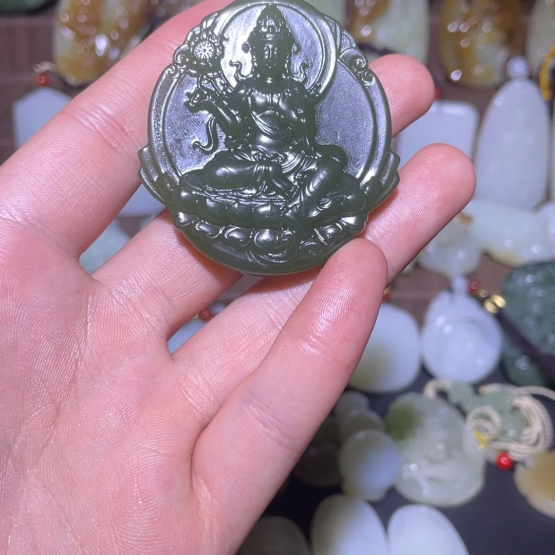 和田玉未镶嵌颈饰