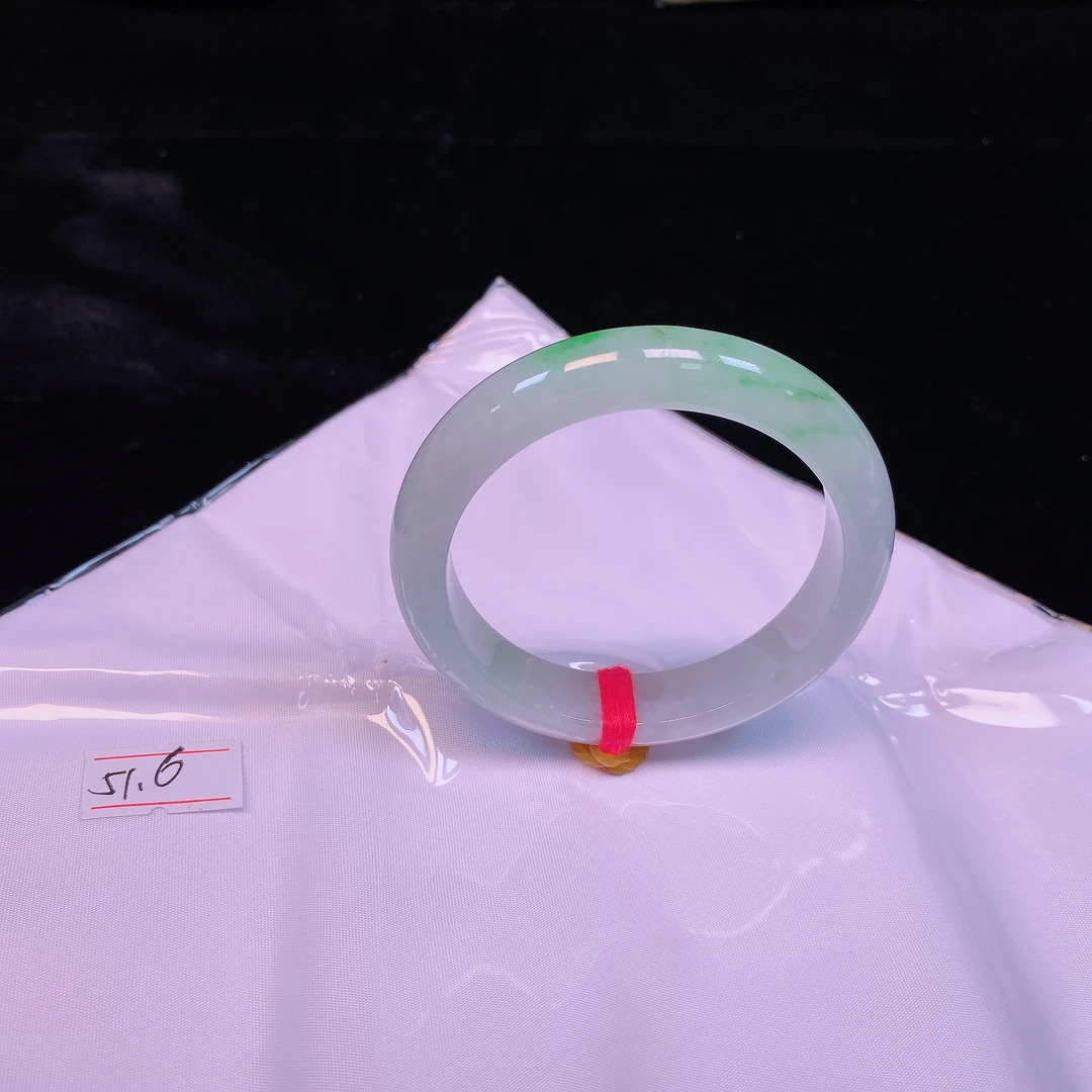 玉镯阳绿浅绿正圈种女款一手7支多圈口特价6800每支拍货备注圈口