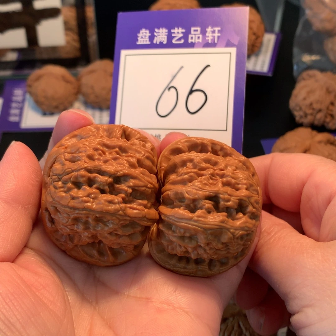 文玩核桃把件66白狮子4.3