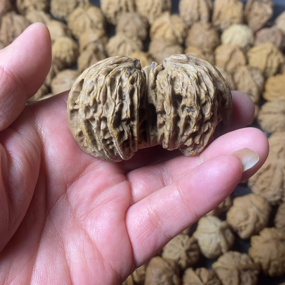 岁***静文玩核桃吊坠文玩