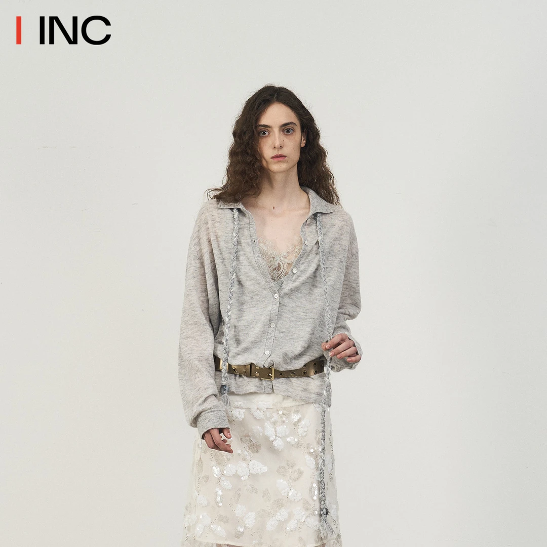 WapaWapa V领宫廷蕾丝刺绣上衣女25AW冬季新款修身内搭背心IINC