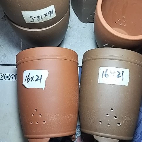 红泥紫泥三线两个花盆