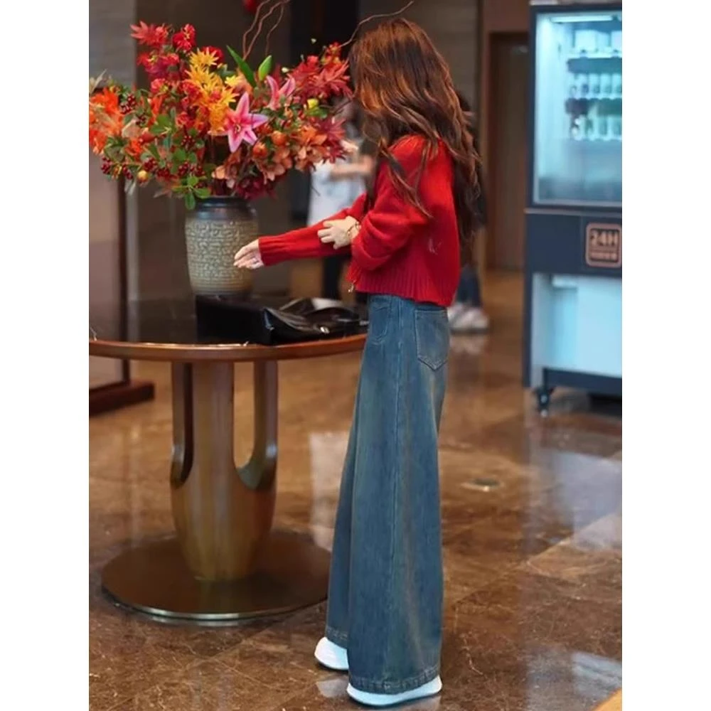 春季2025新款红色针织上衣减龄漂亮复古高腰阔腿牛仔裤两件套装女