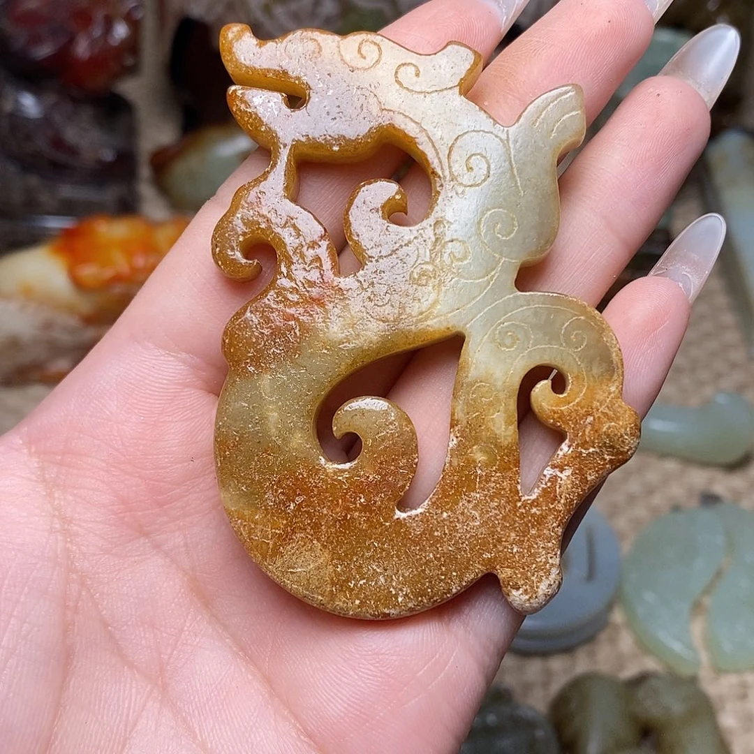 未镶嵌蛇纹石玉颈饰
