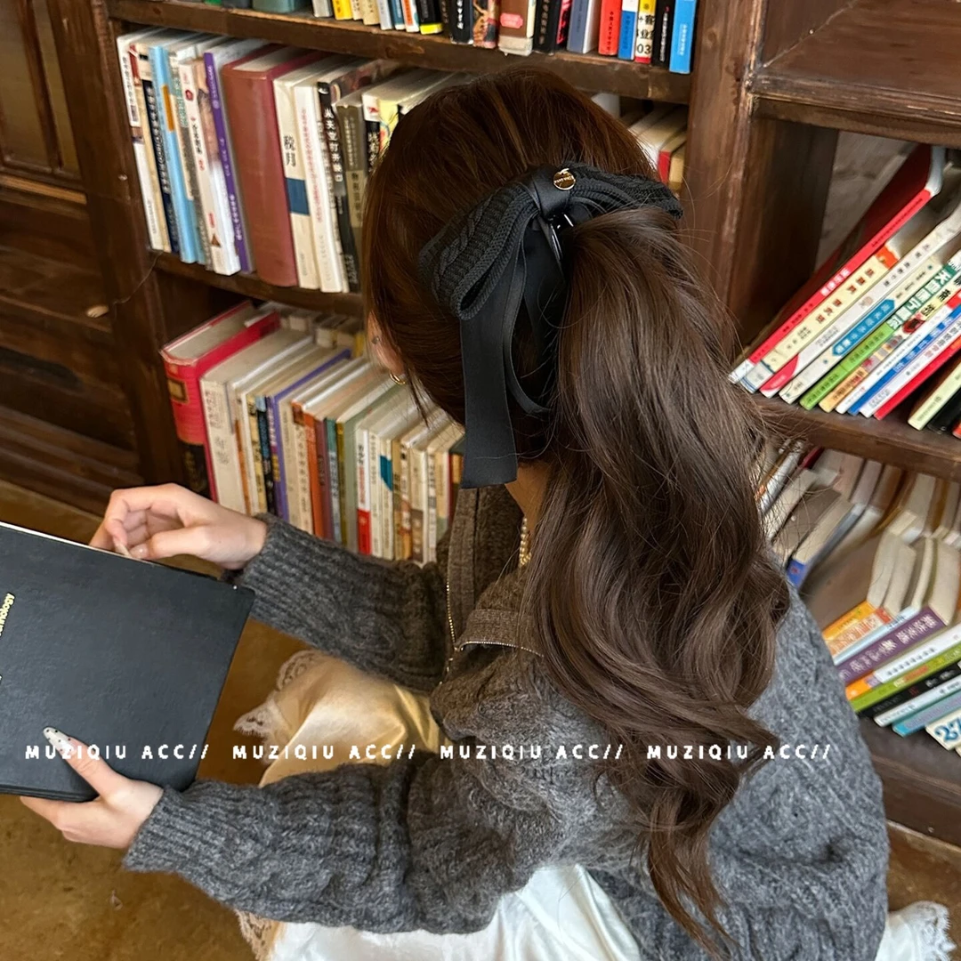 木子秋美拉德~复古针织蝴蝶结香蕉夹ins高级感时髦洋气优雅搭发夹