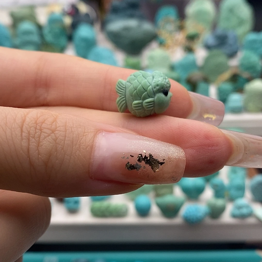 绿松石未镶嵌饰品