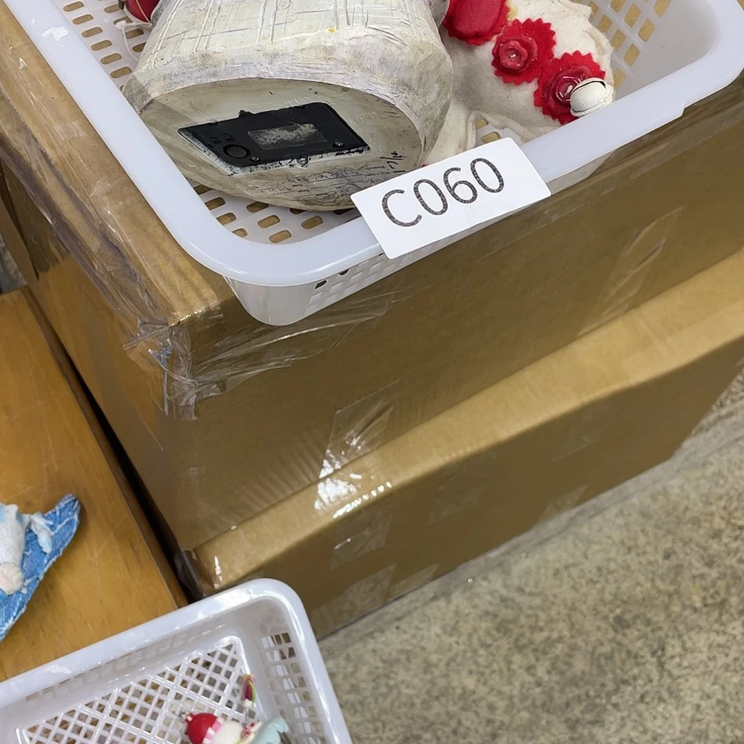 摆件?****添孤品老货微瑕瓷