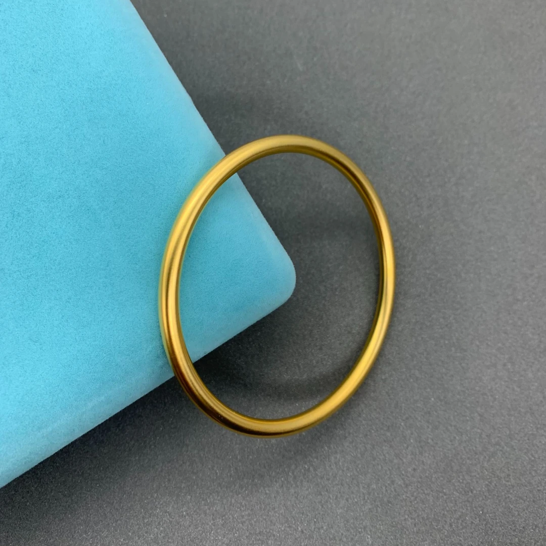 瑞福珠宝 手工镶嵌 百搭经典设计款手镯 JD919