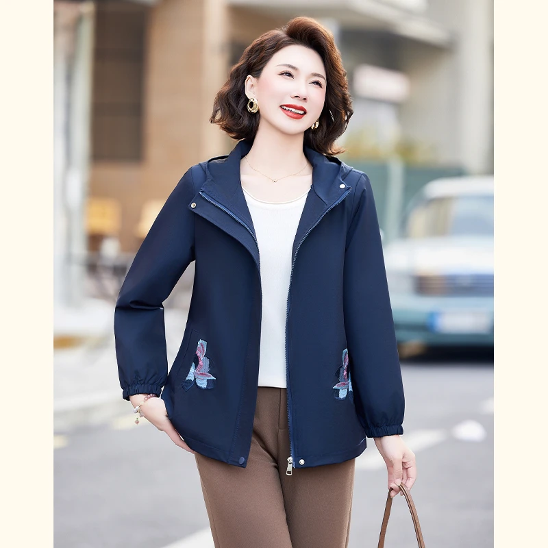 中年妈妈春装短款风衣2025新款洋气夹克上衣服中老年女装春秋外套