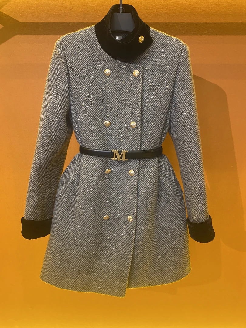 品牌-白鸭绒羊毛2024冬季新款时尚气质中长款外套R8831