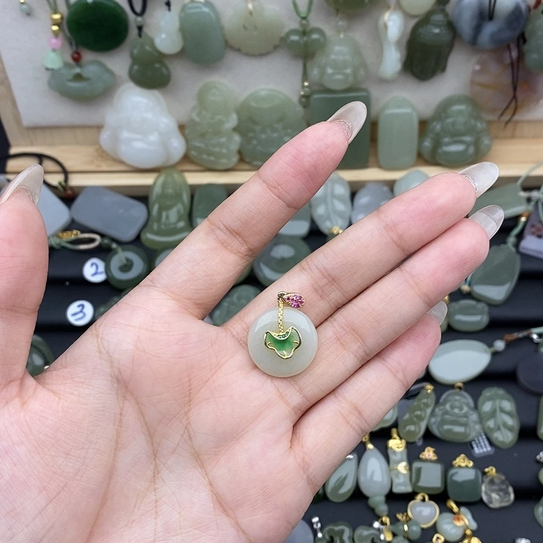 和田玉银S925镶嵌吊坠(赠链)