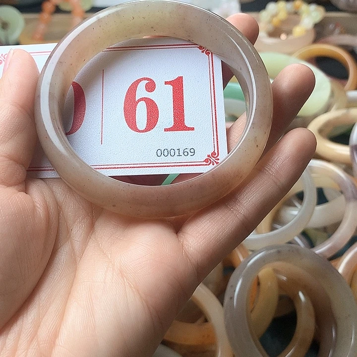 石英质玉（黄龙玉）未镶嵌手镯