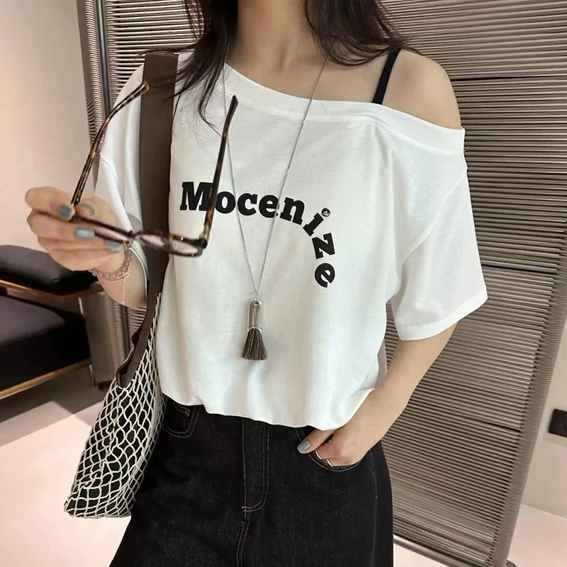 新款爆款女士Ｔ恤衫出游服装气质甜美可爱风格斜肩独特洋气短袖女