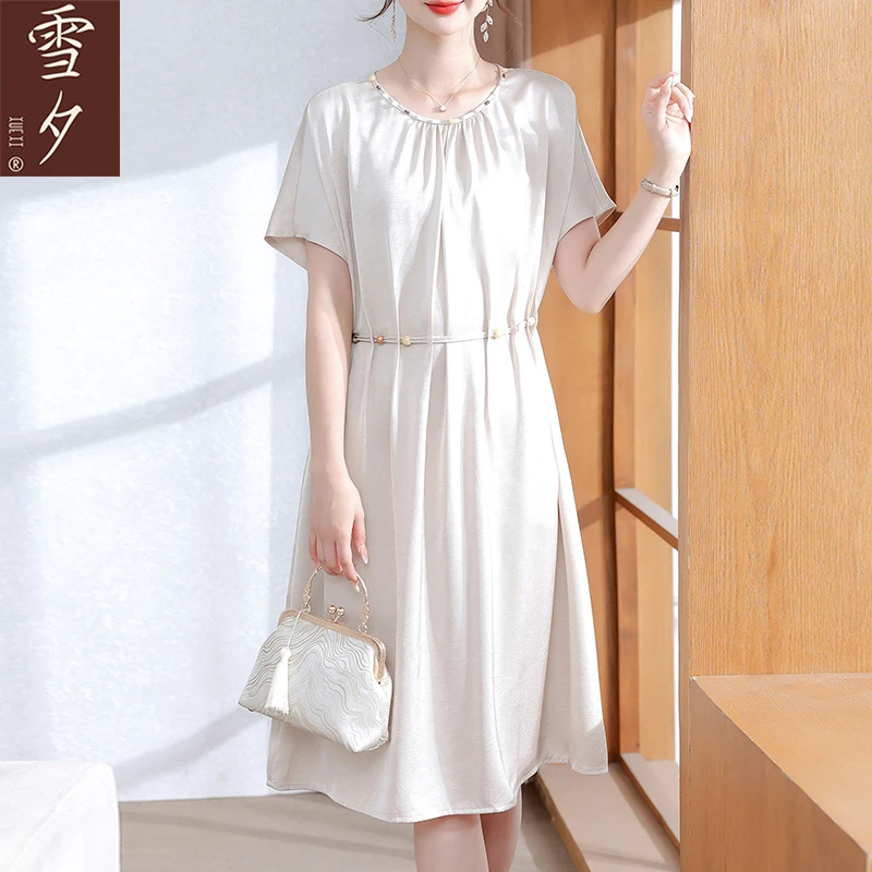 雪夕妈妈夏装气质收腰连衣裙中老年女装高贵缎面宽松长裙2025新款