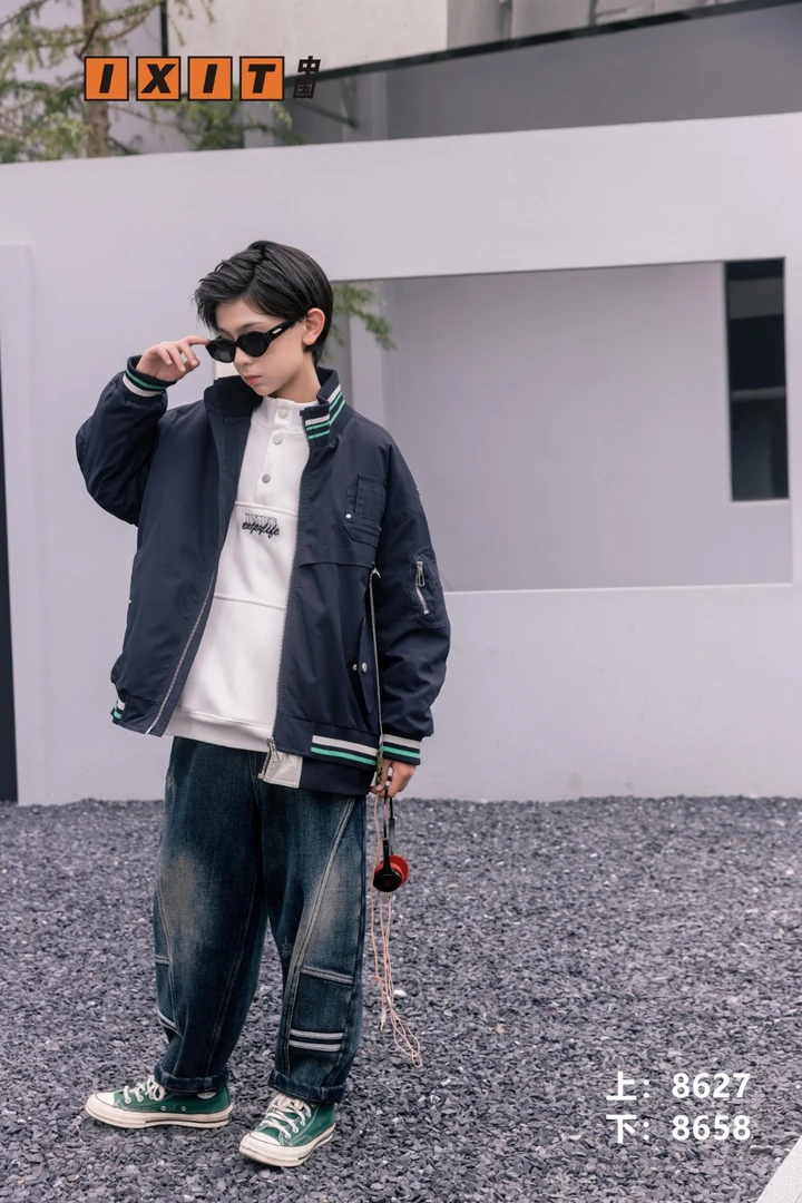 8627青少年春秋夹棉服外套