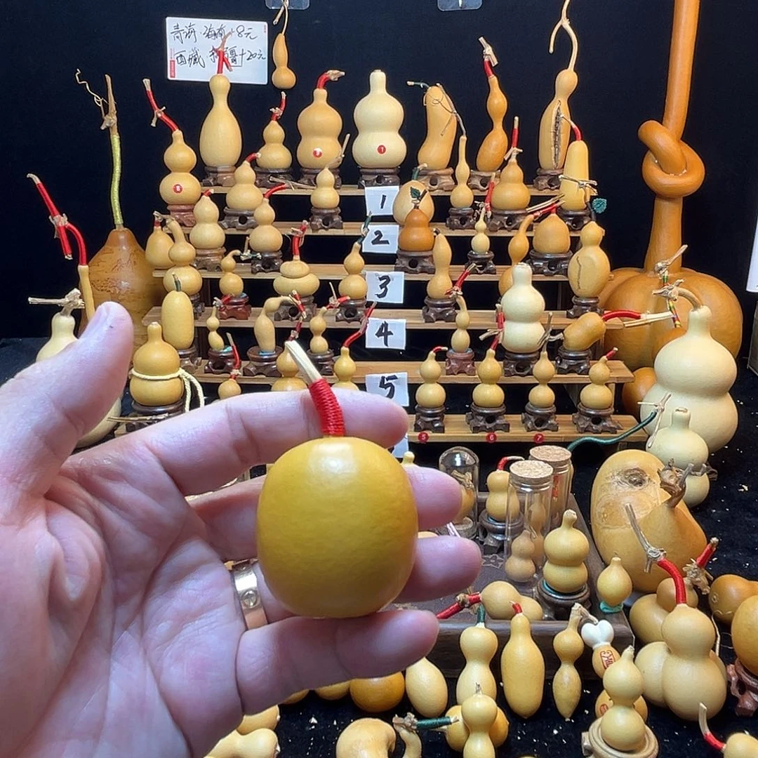 每***末天然葫芦，不退不换