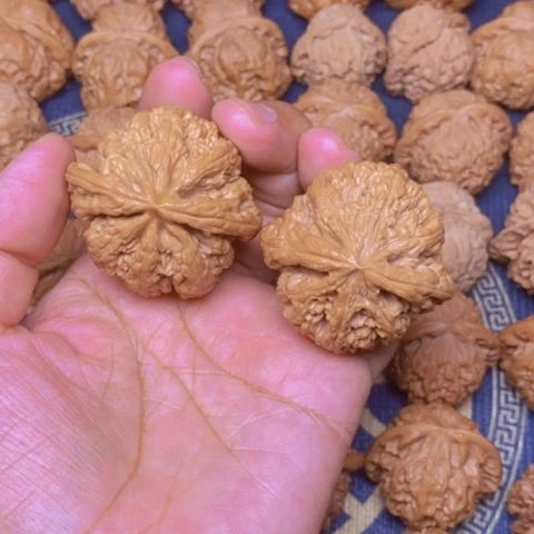 【闪购商品】文玩核桃吊坠海*粗筋46