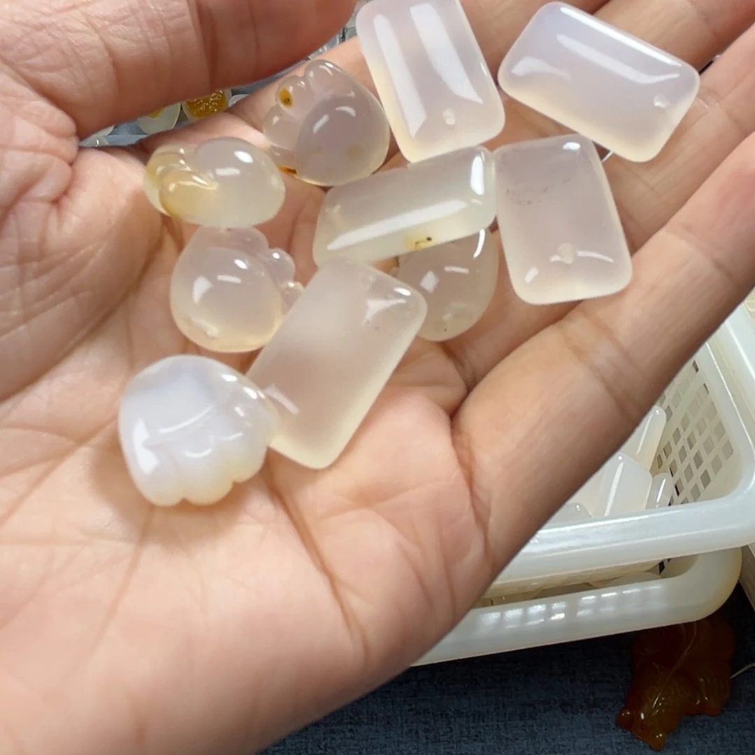 玛瑙/玉髓未镶嵌颈饰