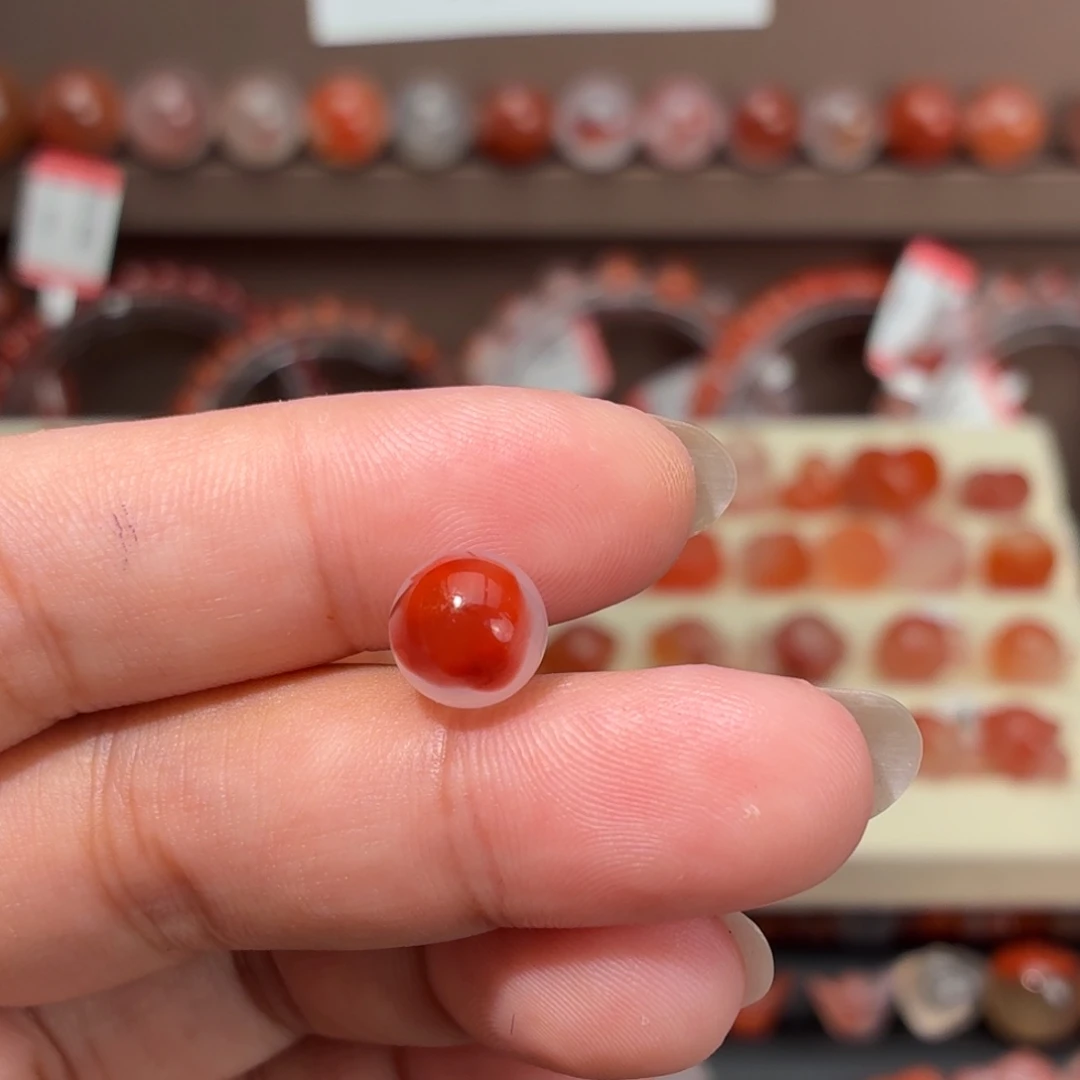 小***虎未镶嵌川料南红玛瑙9咪单珠