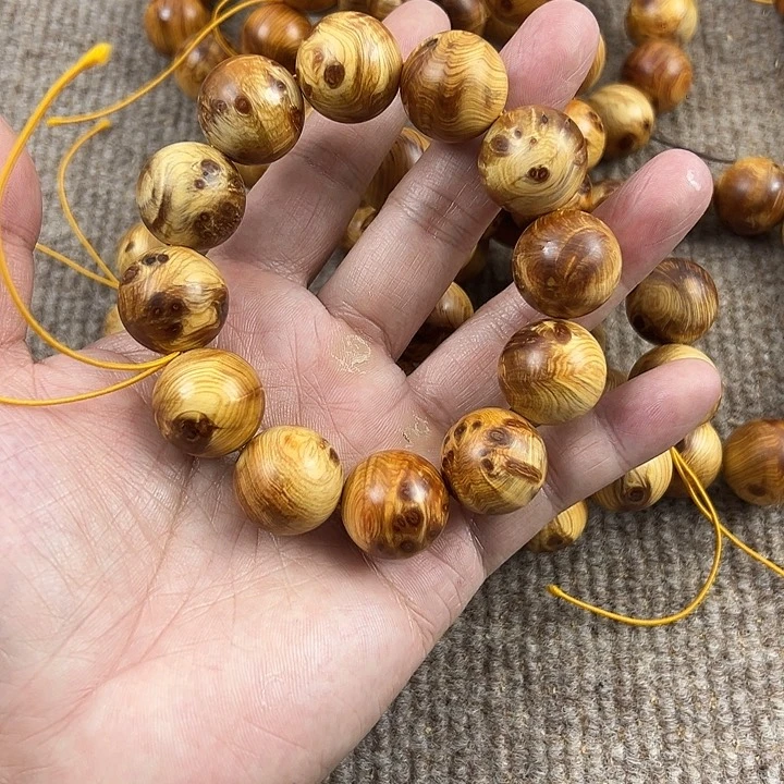 木太行崖柏2.0白缝骨料。。。。。。。。