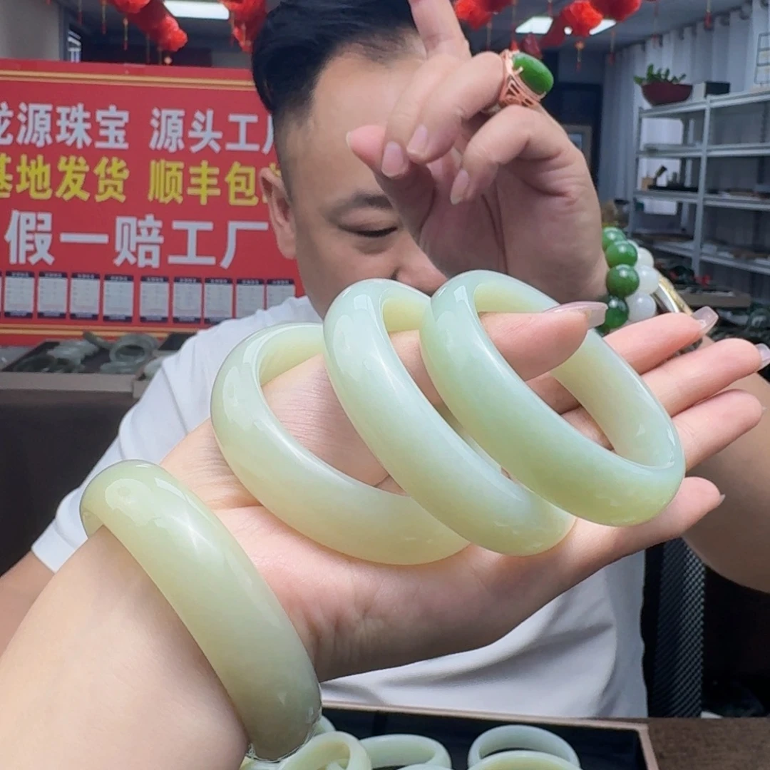 未镶嵌戒指和田玉多样性发货，拍一发一