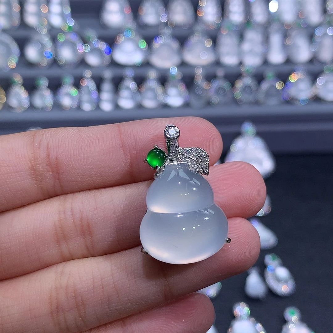 石英质玉银S925镶嵌吊坠(不含链)满*星