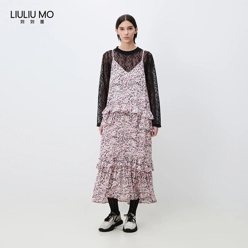 刘刘墨春夏设计感小众时尚简约满印层次感宽松粉色豹纹吊带连衣裙
