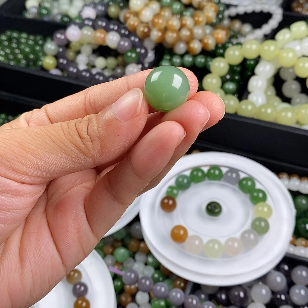 手链未镶嵌和田玉（碧玉）