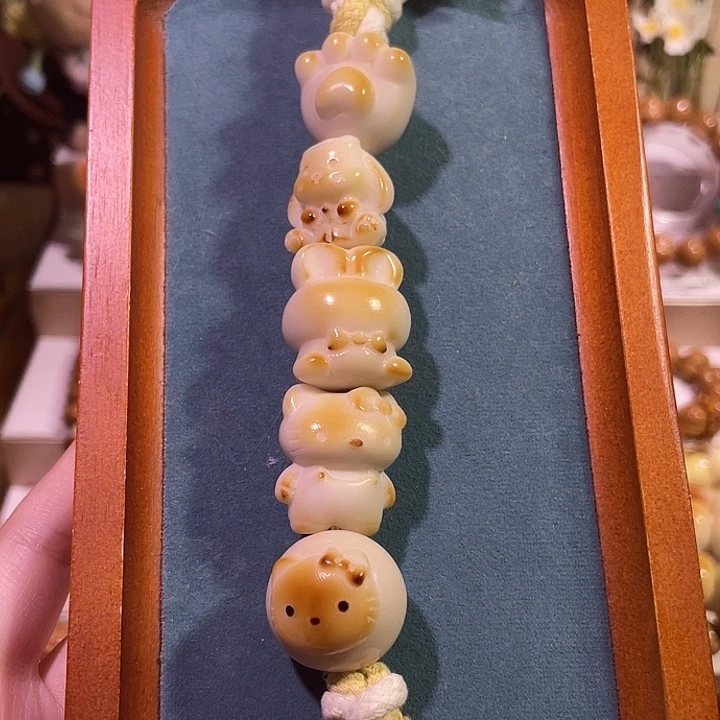 吊坠猴头核桃多宝牙果糖葫芦