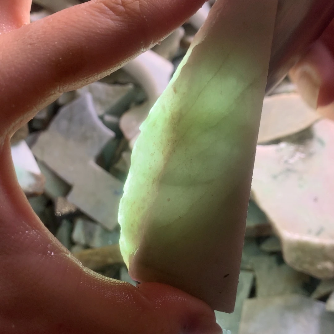 翡翠颈饰未镶嵌缅甸翡翠