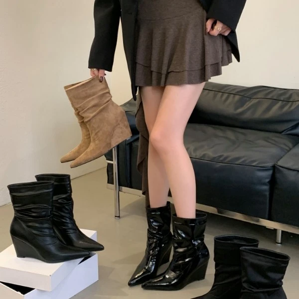 گۇاڭجۇنىڭ جىڭبەن 广州正版网红短靴新款短靴正版时尚女鞋