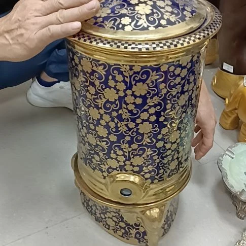 壶瑕疵。。。。。。。。。。。。。