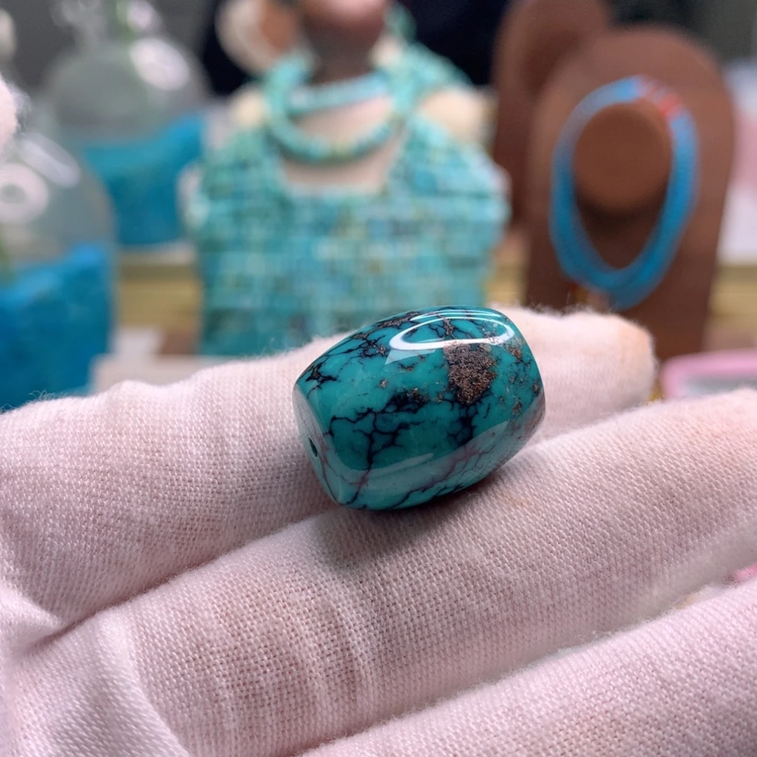 绿松石未镶嵌饰品