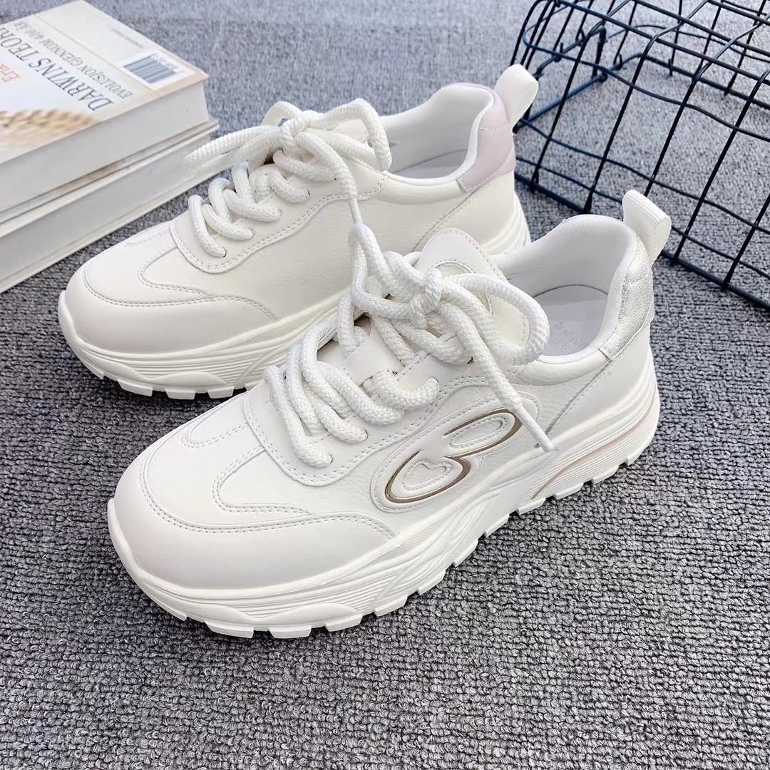 冰芙尼女鞋真皮2025春季新款小白鞋休闲超轻鞋底运动鞋透气31177