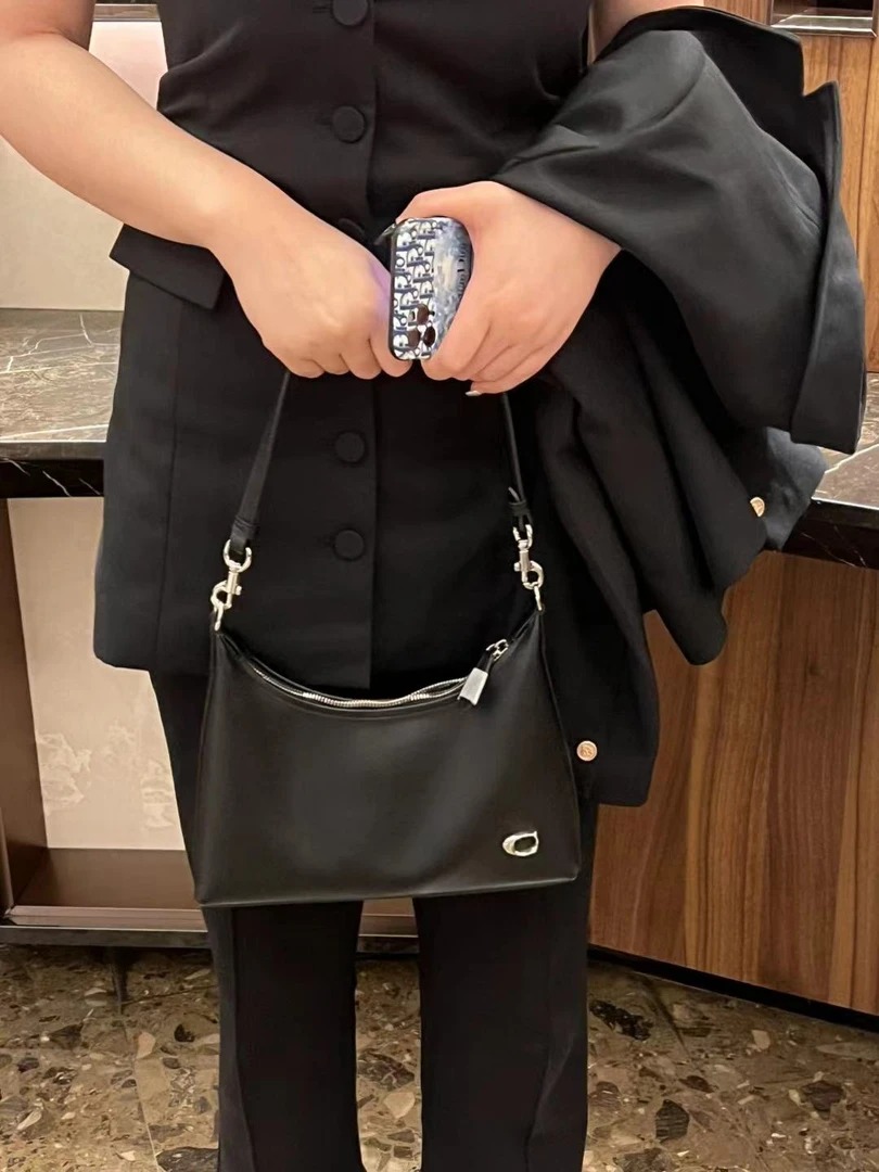 法式腋下单肩手提包女2025春季新款复古月牙包百搭链条洋气斜挎包