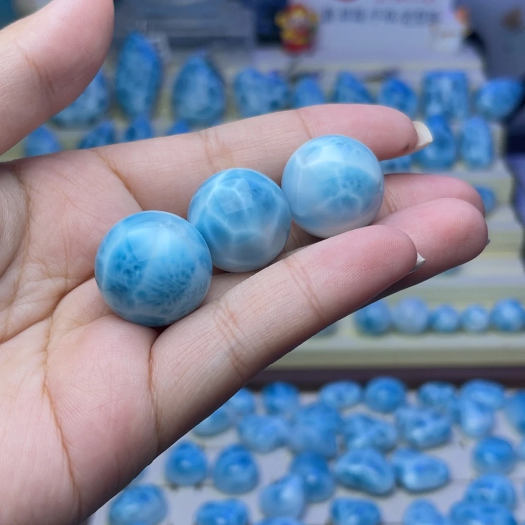 针钠钙石（海纹石）未镶嵌珠宝半成品