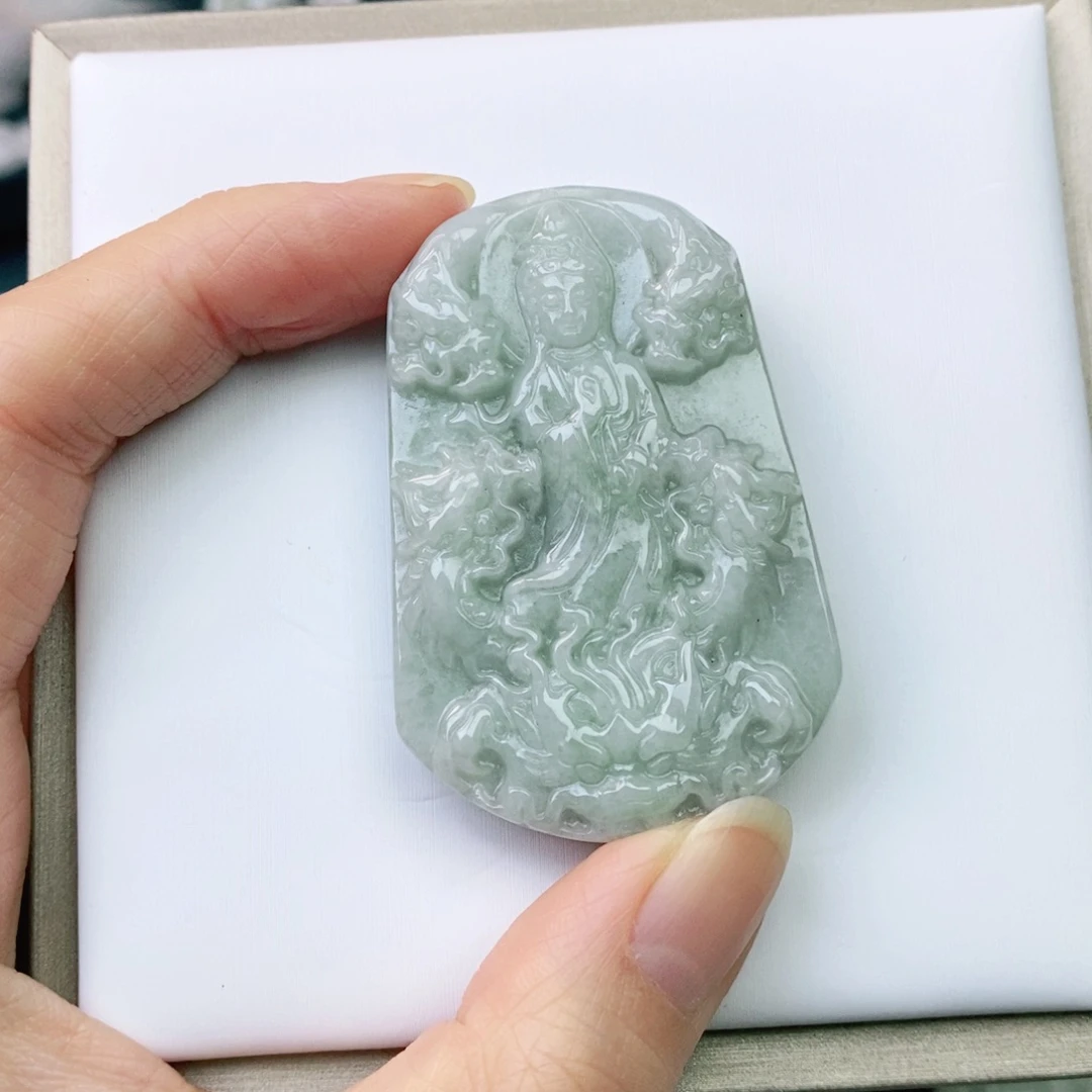 翡翠未镶嵌颈饰九龙观音