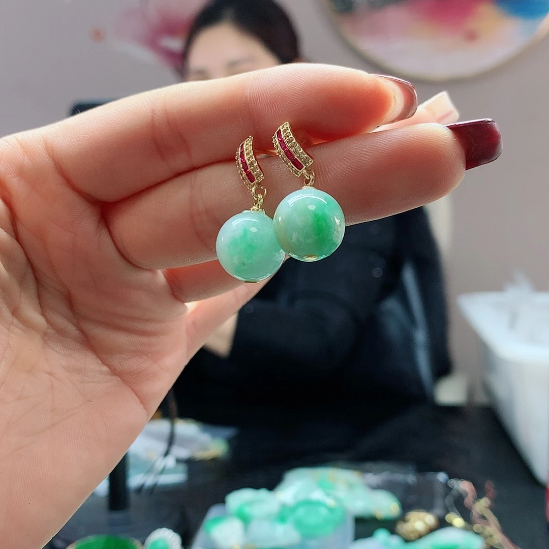 【闪购商品】翡翠耳饰未镶嵌，