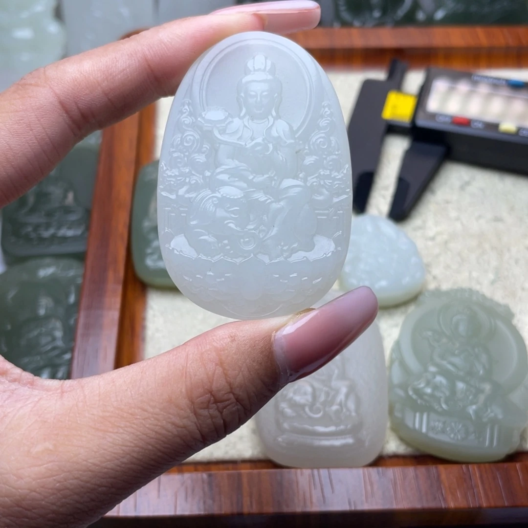 ****蔓定制和田玉精抛光