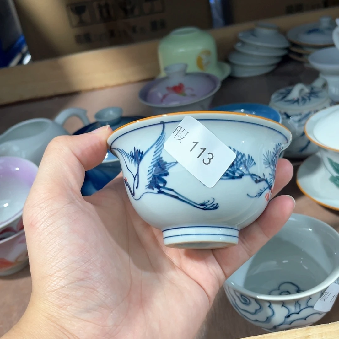 釉下手绘茶具微瑕