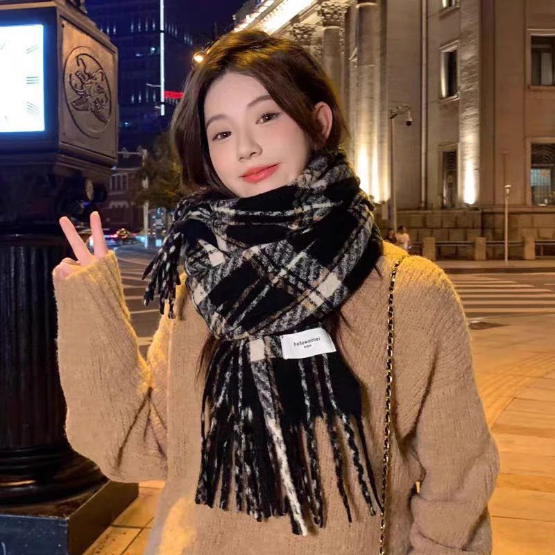 【领券下单5折】高级感2025新款时尚韩格子围巾女冬季加厚仿羊绒