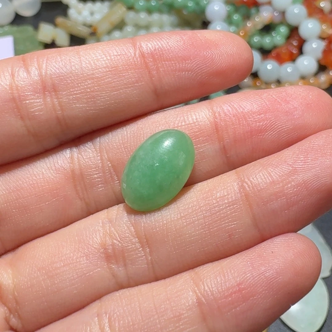 随***哥翡翠未镶嵌颈饰111